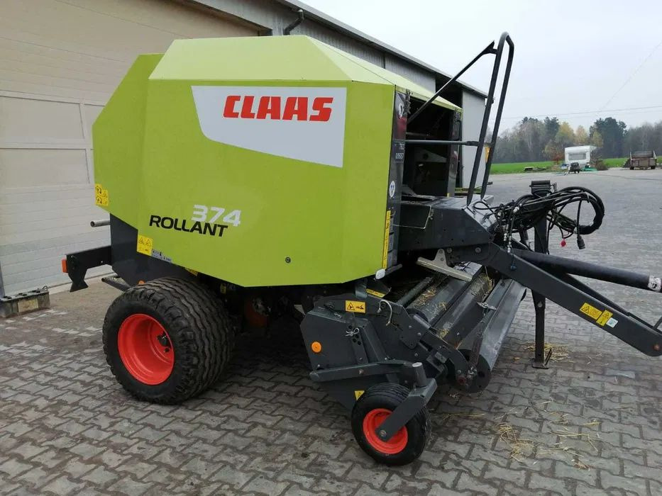 Prasa rolująca Claas Rollant 374 - Dengmbledhëse e rrumbullakët: foto 2 Prasa rolująca Claas Rollant 374 - Dengmbledhëse e rrumbullakët: foto 2