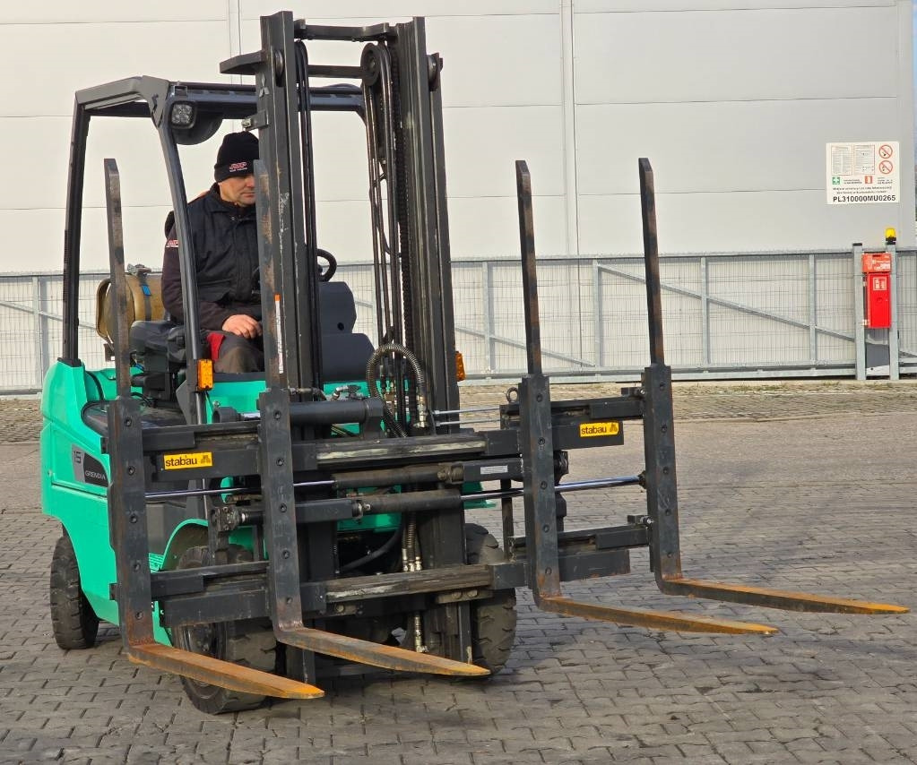 Pirun më gaz Mitsubishi FG 15 NT: foto 11