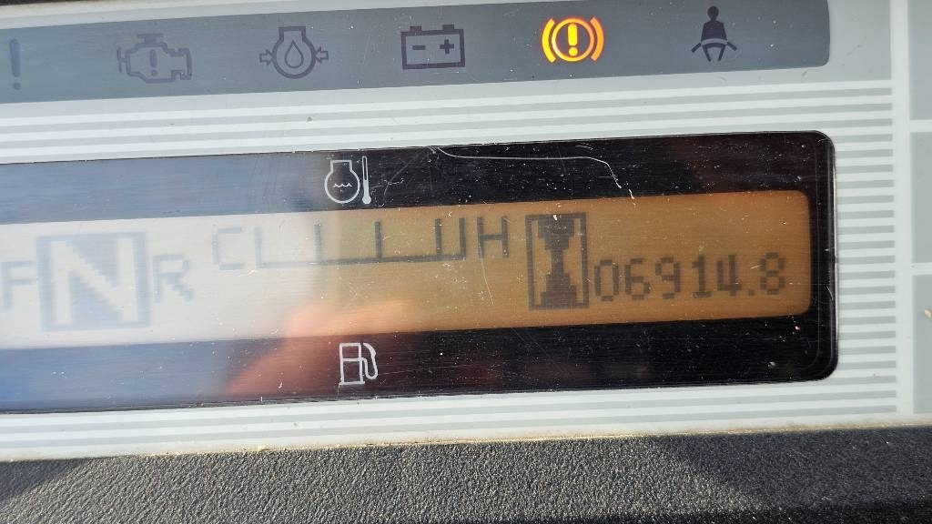UniCarriers DX 18 P1D1A18LQ - Pirun më gaz: foto 5 UniCarriers DX 18 P1D1A18LQ - Pirun më gaz: foto 5