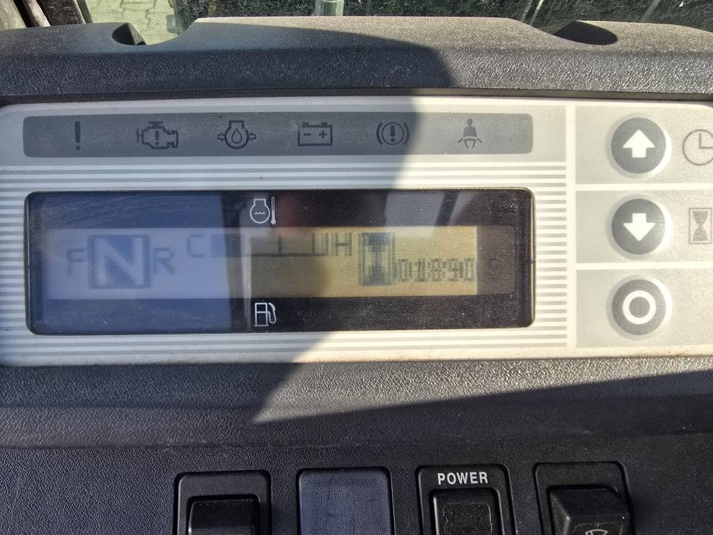 Lizingu i UniCarriers U1D2A25LQ DX25 1890 hrs  UniCarriers U1D2A25LQ DX25 1890 hrs: foto 12 Lizingu i UniCarriers U1D2A25LQ DX25 1890 hrs  UniCarriers U1D2A25LQ DX25 1890 hrs: foto 12