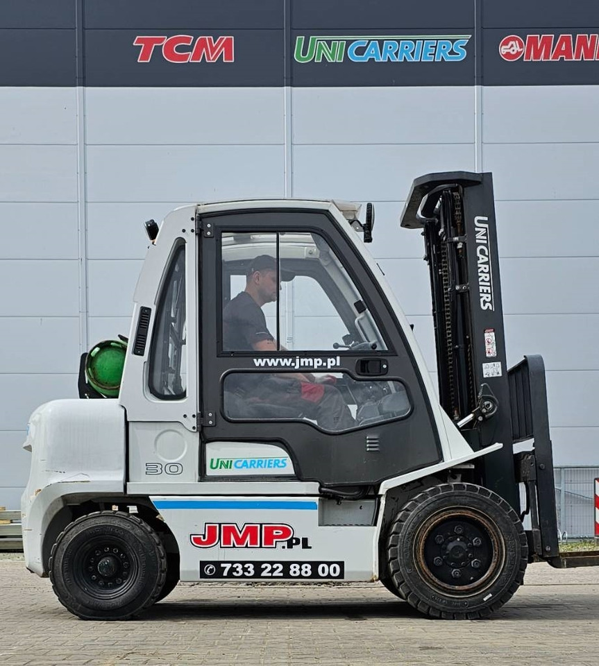 UniCarriers UG1D2A30LQ DX30 - Pirun më gaz: foto 2 UniCarriers UG1D2A30LQ DX30 - Pirun më gaz: foto 2