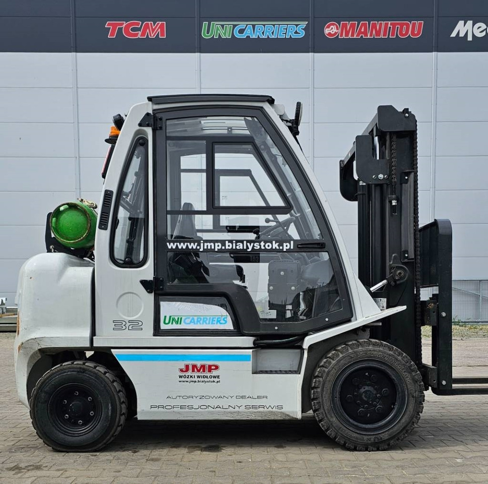 UniCarriers UG1D2A32LQ DX32 - Pirun më gaz: foto 3 UniCarriers UG1D2A32LQ DX32 - Pirun më gaz: foto 3