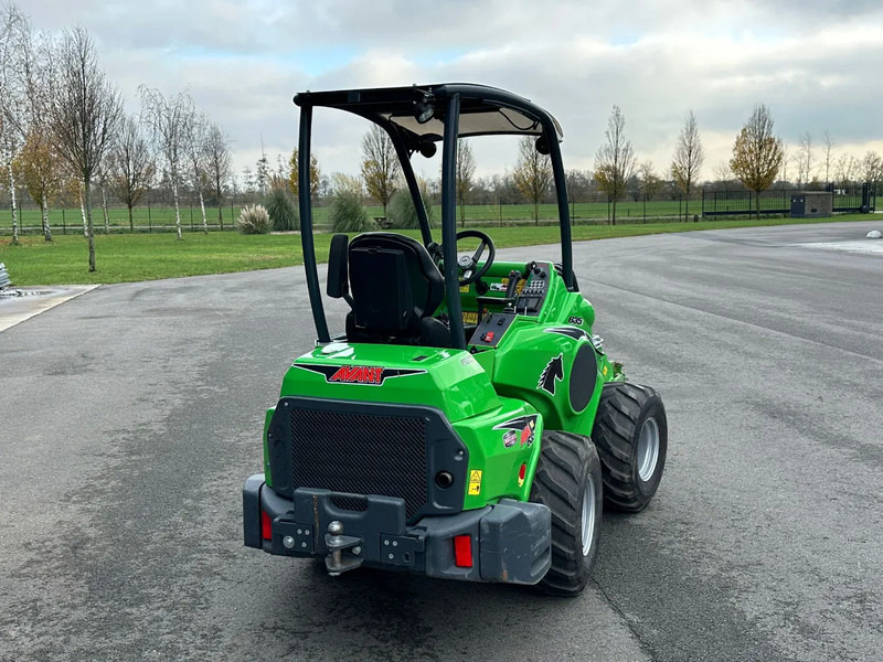 Avant 635i mini-shovel - Mini fadrom me zinxhir: foto 4 Avant 635i mini-shovel - Mini fadrom me zinxhir: foto 4