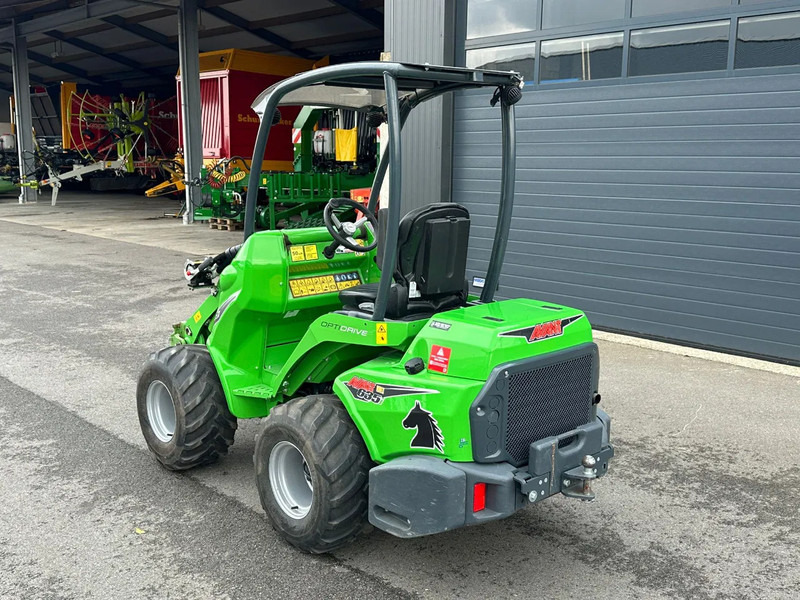 Avant 635i mini-shovel - Mini fadrom me zinxhir: foto 5 Avant 635i mini-shovel - Mini fadrom me zinxhir: foto 5