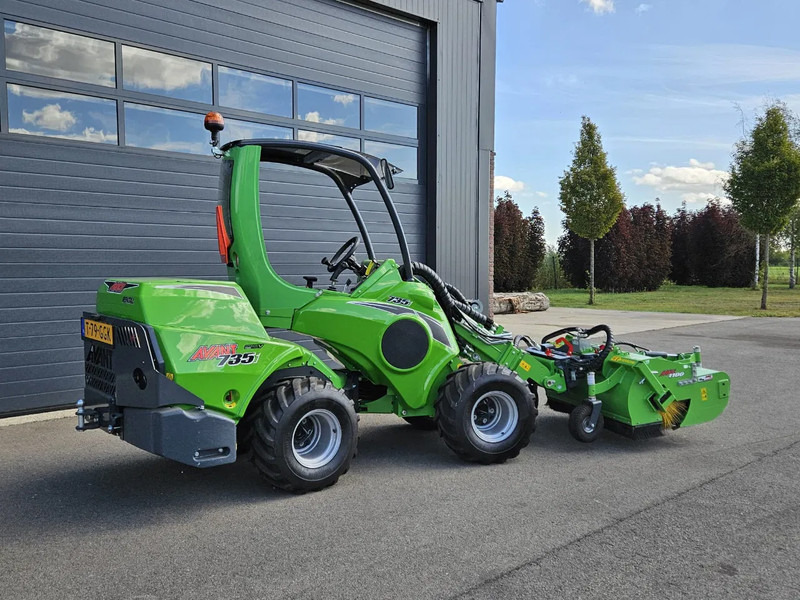 Avant 735i Rental mini-shovel - Mini fadrom me zinxhir: foto 3 Avant 735i Rental mini-shovel - Mini fadrom me zinxhir: foto 3