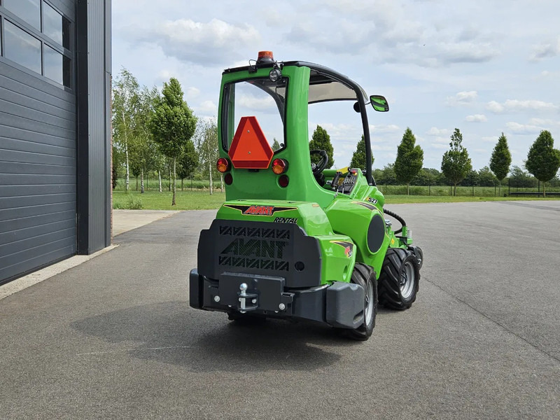 Avant E527 Rental mini-shovel - Mini fadrom me zinxhir: foto 4 Avant E527 Rental mini-shovel - Mini fadrom me zinxhir: foto 4