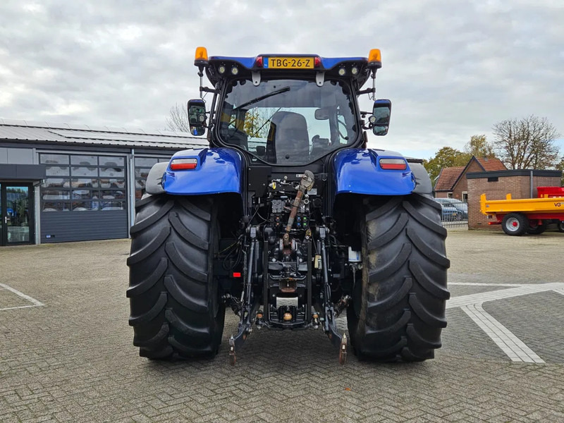 New Holland T7.230AC Autocommand - Traktor: foto 4 New Holland T7.230AC Autocommand - Traktor: foto 4