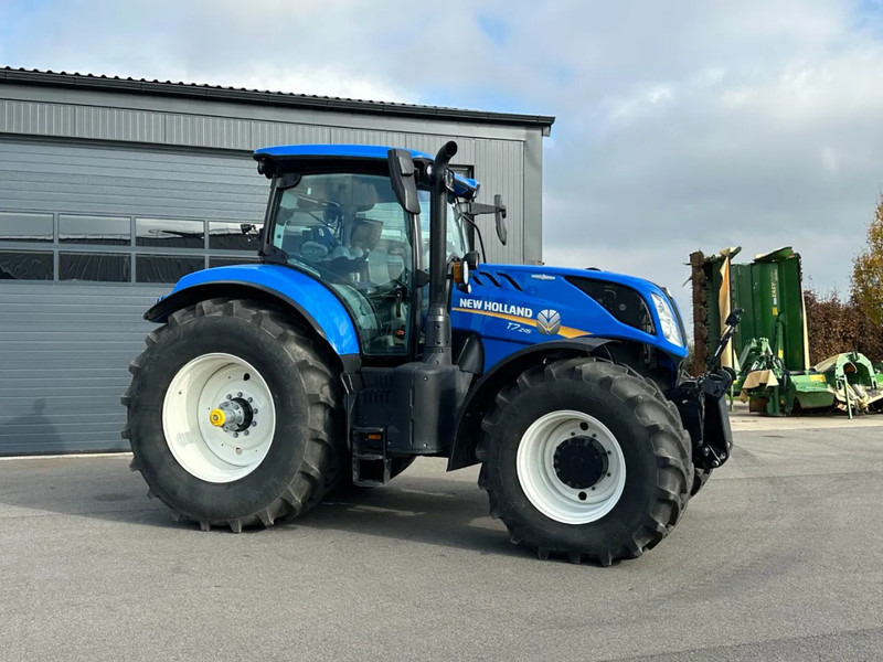 New Holland T7.245 Autocommand Stage 5 - Traktor: foto 2 New Holland T7.245 Autocommand Stage 5 - Traktor: foto 2
