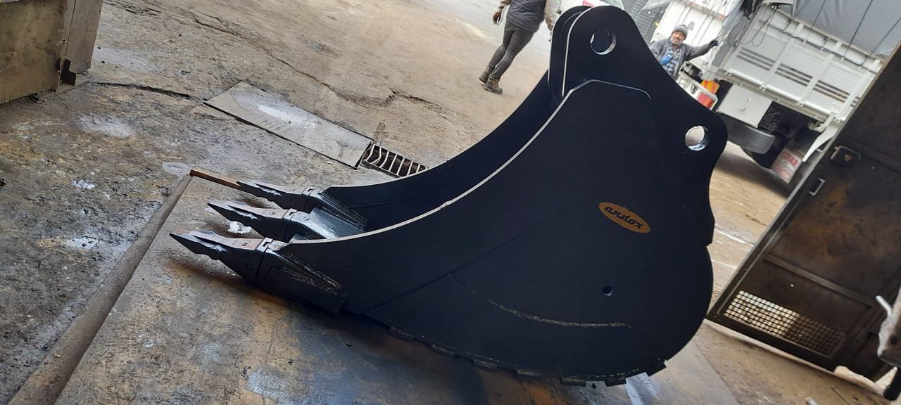 Komatsu  - Kovë ekskavatori për Miniekskavator: foto 4 Komatsu  - Kovë ekskavatori për Miniekskavator: foto 4