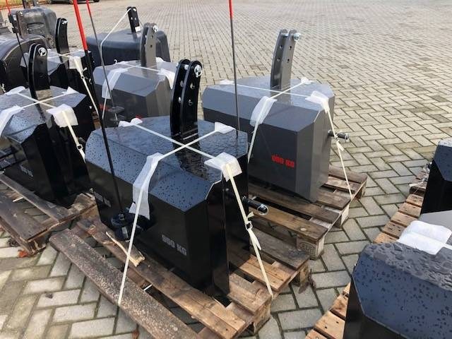 Bemu 950 KG Stalen gewicht - Kundërpeshë për Makineri bujqësore: foto 3 Bemu 950 KG Stalen gewicht - Kundërpeshë për Makineri bujqësore: foto 3