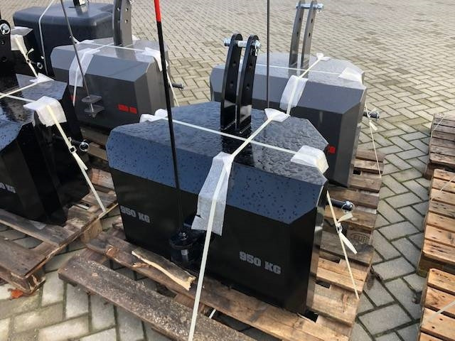 Bemu 950 KG Stalen gewicht - Kundërpeshë për Makineri bujqësore: foto 4 Bemu 950 KG Stalen gewicht - Kundërpeshë për Makineri bujqësore: foto 4