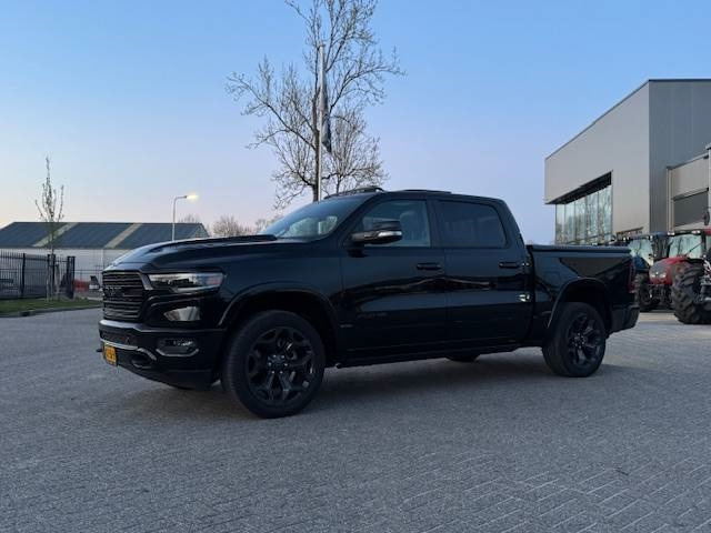 Dodge Ram 1500 Limited - Veturë: foto 3 Dodge Ram 1500 Limited - Veturë: foto 3