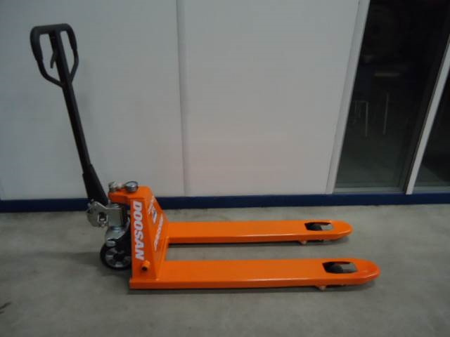Doosan Pallettruck - Pirun paletash: foto 1 Doosan Pallettruck - Pirun paletash: foto 1