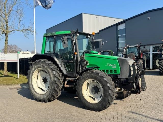 Valtra 6650 Hitech, FH+PTO, 8265 uur! - Traktor: foto 2 Valtra 6650 Hitech, FH+PTO, 8265 uur! - Traktor: foto 2