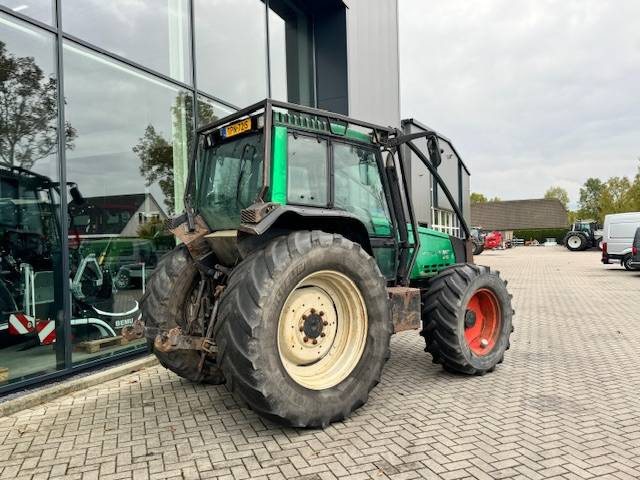 Valtra 6650 Hitech Twintrac - Traktor: foto 5 Valtra 6650 Hitech Twintrac - Traktor: foto 5