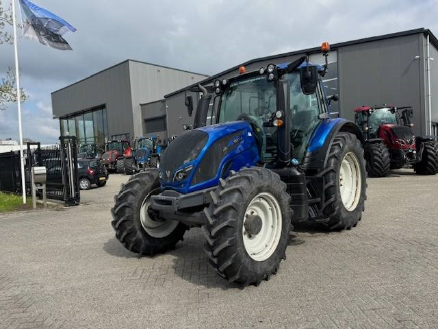 Valtra N134 Versu Smart Touch, GPS - Traktor: foto 5 Valtra N134 Versu Smart Touch, GPS - Traktor: foto 5