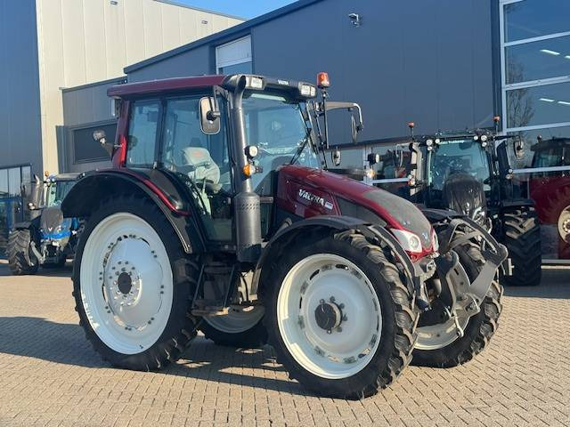 Valtra N93 hitech5, 2015, 517 uur! - Traktor: foto 2 Valtra N93 hitech5, 2015, 517 uur! - Traktor: foto 2