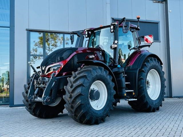 Valtra Q305 DEMO Super Compleet! - Traktor: foto 1 Valtra Q305 DEMO Super Compleet! - Traktor: foto 1