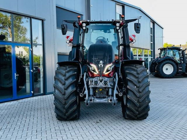 Valtra Q305 DEMO Super Compleet! - Traktor: foto 5 Valtra Q305 DEMO Super Compleet! - Traktor: foto 5