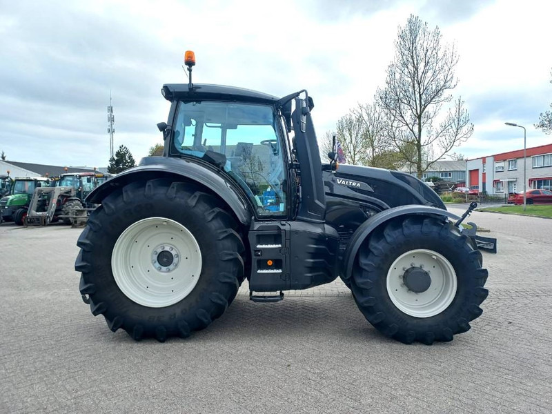 Valtra T174 Direct Smart Touch, 2021, 450 hours! - Traktor: foto 4 Valtra T174 Direct Smart Touch, 2021, 450 hours! - Traktor: foto 4