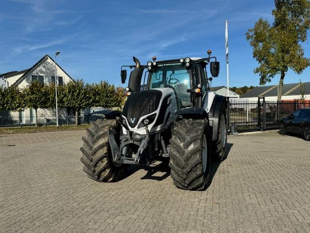 Lizingu i Valtra T214 Versu Valtra T214 Versu: foto 12