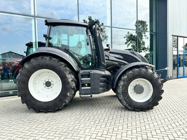 Valtra T235 Direct Smart Touch TWINTRAC! 745 HOURS - Traktor: foto 4 Valtra T235 Direct Smart Touch TWINTRAC! 745 HOURS - Traktor: foto 4