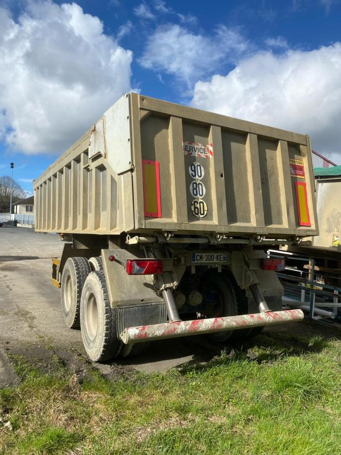 Gjysmë rimorkio vetëshkarkuese Benalu Benalu: foto 6