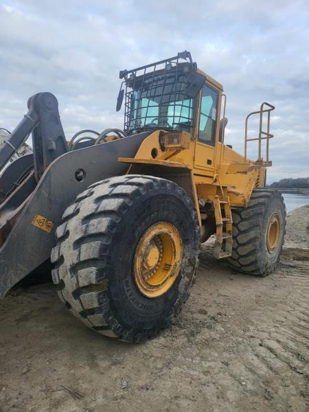 Volvo L 220 E - Fadrom me goma: foto 4 Volvo L 220 E - Fadrom me goma: foto 4