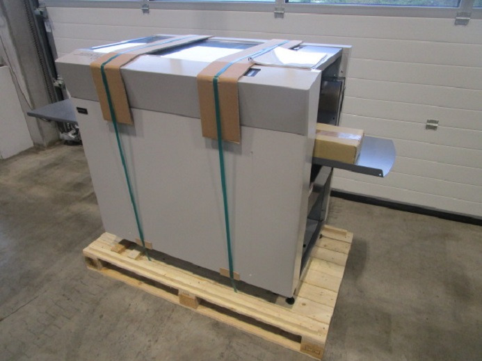 AUTOMATISCHES SCHNEIDSYSTEM UCHIDA AEROCUT ONE - Makinë për prerje letre: foto 2 AUTOMATISCHES SCHNEIDSYSTEM UCHIDA AEROCUT ONE - Makinë për prerje letre: foto 2