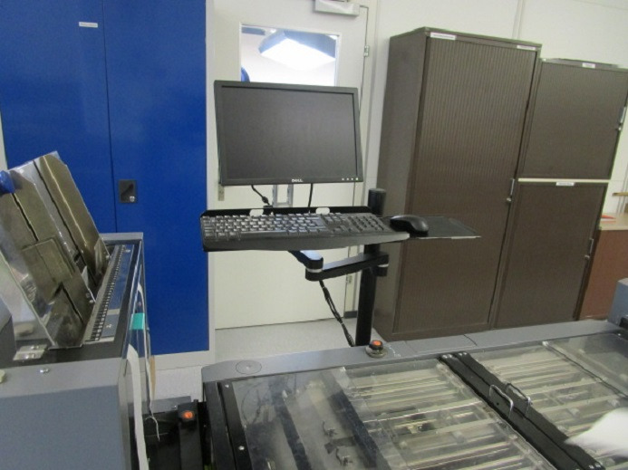 BOOKLET MAKER DUPLO 5000 - Makinë printimi: foto 3 BOOKLET MAKER DUPLO 5000 - Makinë printimi: foto 3