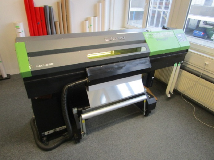 DRUCK- UND SCHNEID-MASCHINE ROLAND LEC-330 - Makinë printimi: foto 2 DRUCK- UND SCHNEID-MASCHINE ROLAND LEC-330 - Makinë printimi: foto 2