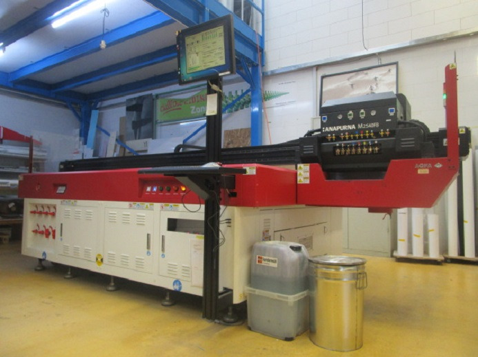FLACHBETT-UV-GROSSFORMATDRUCKER AGFA ANAPURNA M2540 FB - Makinë printimi: foto 5 FLACHBETT-UV-GROSSFORMATDRUCKER AGFA ANAPURNA M2540 FB - Makinë printimi: foto 5