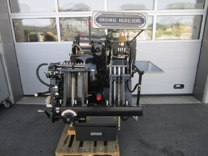HEIDELBERG TIEGEL A4 MIT HEISSFOLIENPRÄGEEINRICHTUNG - Makinë për printim ofset: foto 3 HEIDELBERG TIEGEL A4 MIT HEISSFOLIENPRÄGEEINRICHTUNG - Makinë për printim ofset: foto 3