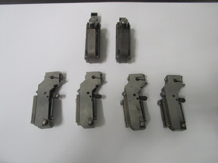4xRINGÖSEN BAUTEILE UND 2xHEFTKOPF BAUTEILE FÜR HEFTKÖPFE HOHNER 48/5 S - Pjesë këmbimi për Makinë printimi: foto 1 4xRINGÖSEN BAUTEILE UND 2xHEFTKOPF BAUTEILE FÜR HEFTKÖPFE HOHNER 48/5 S - Pjesë këmbimi për Makinë printimi: foto 1