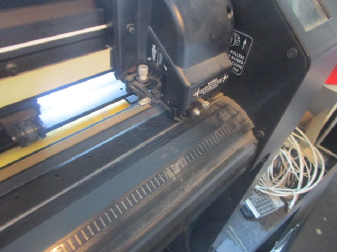 SCHNEIDEPLOTTER SUMMA S140 MIT UV-TROCKNER FCD-01 - Makinë për prerje letre: foto 3 SCHNEIDEPLOTTER SUMMA S140 MIT UV-TROCKNER FCD-01 - Makinë për prerje letre: foto 3