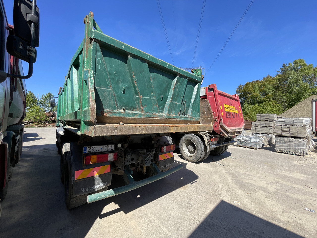 MERCEDES-BENZ Actros 3331 - Kamion vetëshkarkues: foto 2 MERCEDES-BENZ Actros 3331 - Kamion vetëshkarkues: foto 2