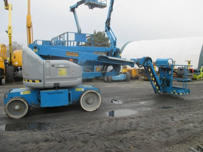 Genie Z 40/23 N - Krah me çernjerë: foto 1 Genie Z 40/23 N - Krah me çernjerë: foto 1