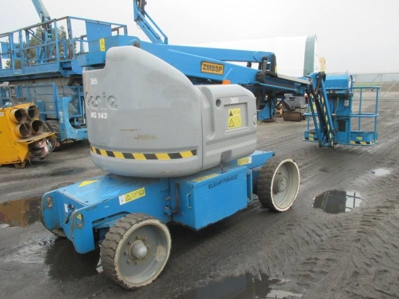Genie Z 40/23 N - Krah me çernjerë: foto 2 Genie Z 40/23 N - Krah me çernjerë: foto 2