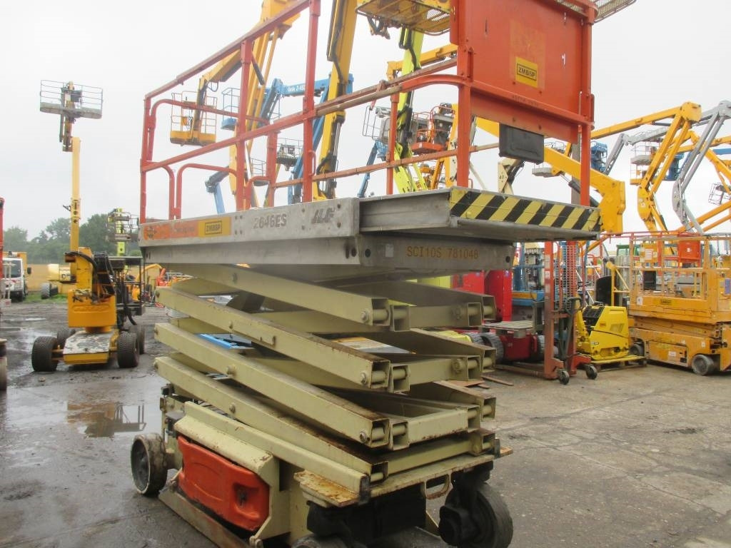 JLG 2646 ES - Ngritës gërshërë: foto 4 JLG 2646 ES - Ngritës gërshërë: foto 4