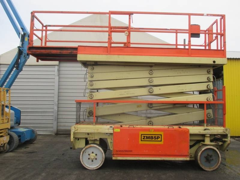 JLG Liftlux 180-12 - Ngritës gërshërë: foto 1 JLG Liftlux 180-12 - Ngritës gërshërë: foto 1
