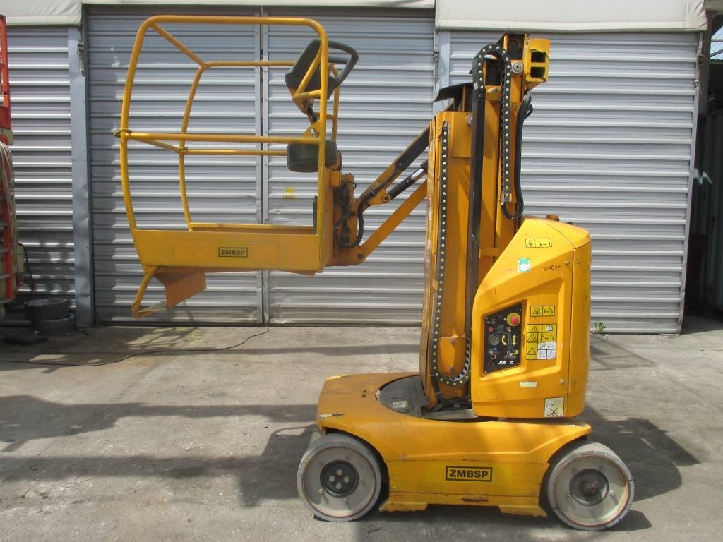 JLG Toucan 8 E - Ngritës me direk vertikal: foto 1 JLG Toucan 8 E - Ngritës me direk vertikal: foto 1