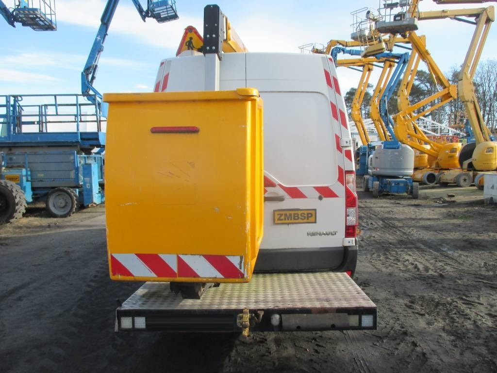 Klubb K32 - Platformë ajrore e montuar në kamion: foto 4 Klubb K32 - Platformë ajrore e montuar në kamion: foto 4