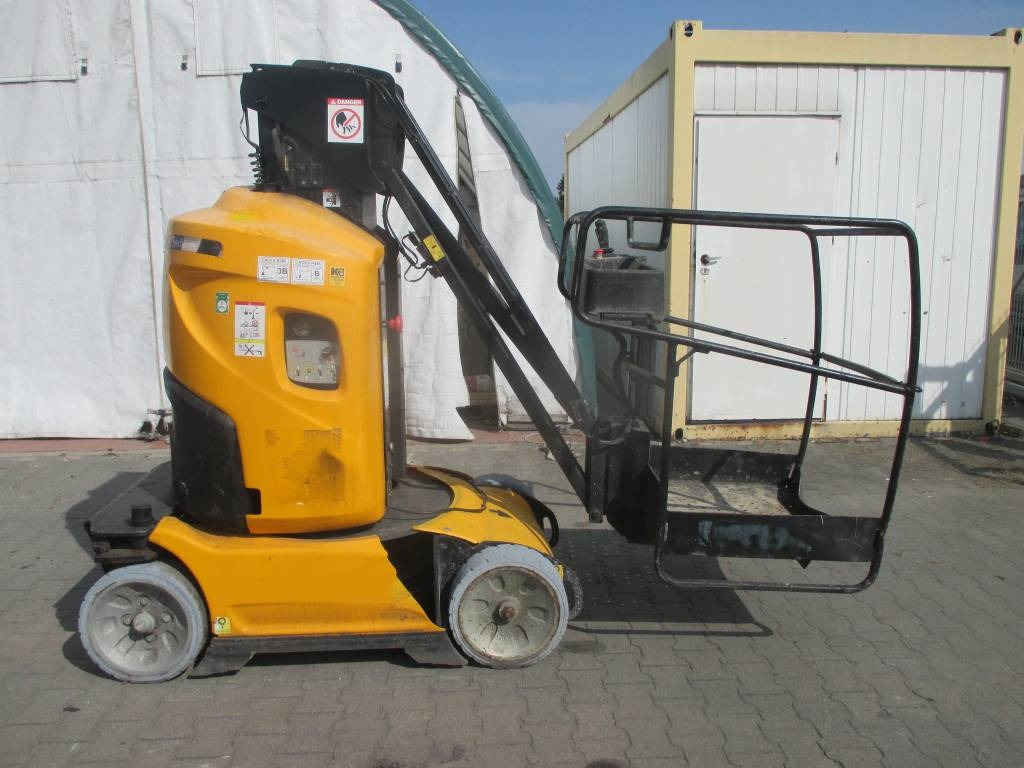 Manitou 100 VJR - Ngritës me direk vertikal: foto 1 Manitou 100 VJR - Ngritës me direk vertikal: foto 1