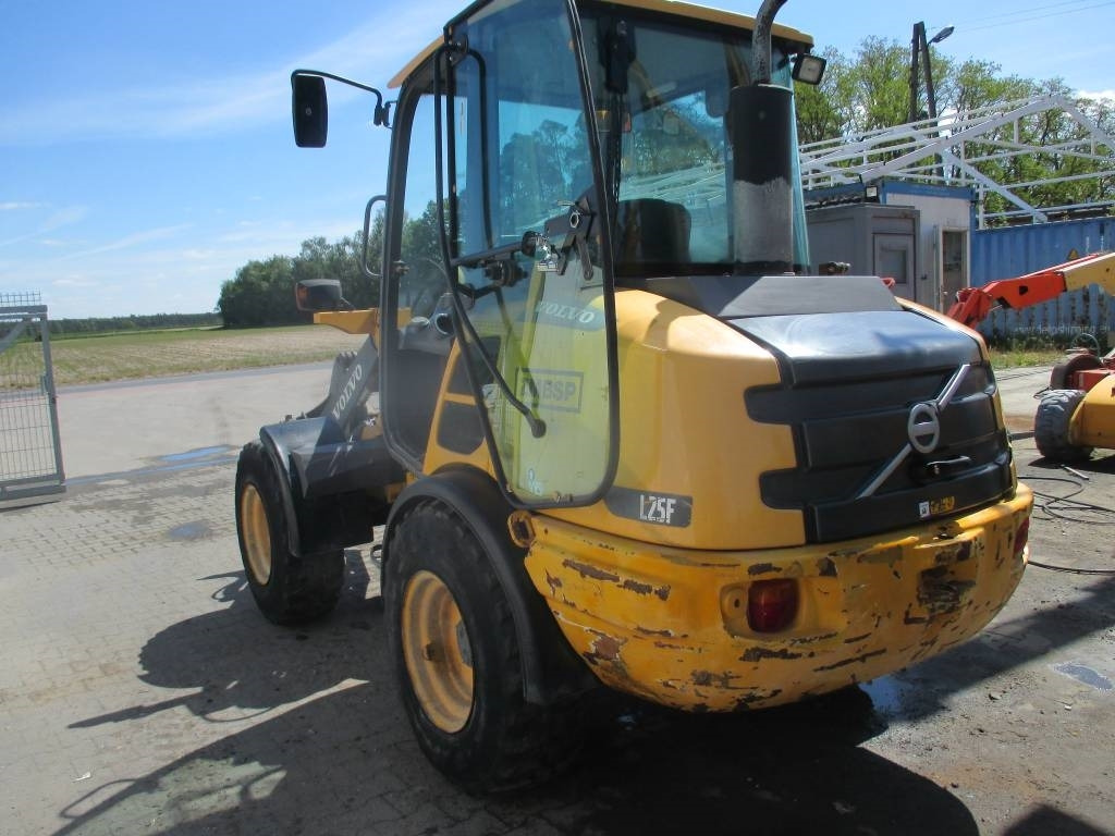 Volvo L 25 F - Fadrom me goma: foto 4 Volvo L 25 F - Fadrom me goma: foto 4