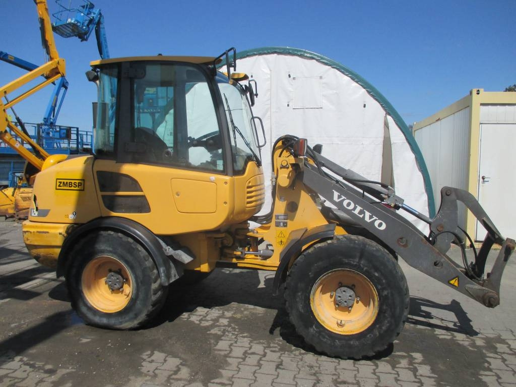 Volvo L 25 F - Fadrom me goma: foto 1 Volvo L 25 F - Fadrom me goma: foto 1
