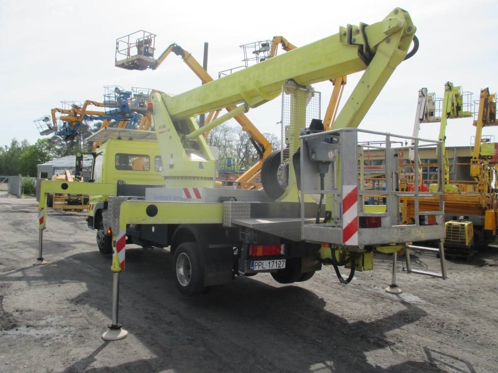 Wumag WT 230 - Platformë ajrore e montuar në kamion: foto 5 Wumag WT 230 - Platformë ajrore e montuar në kamion: foto 5
