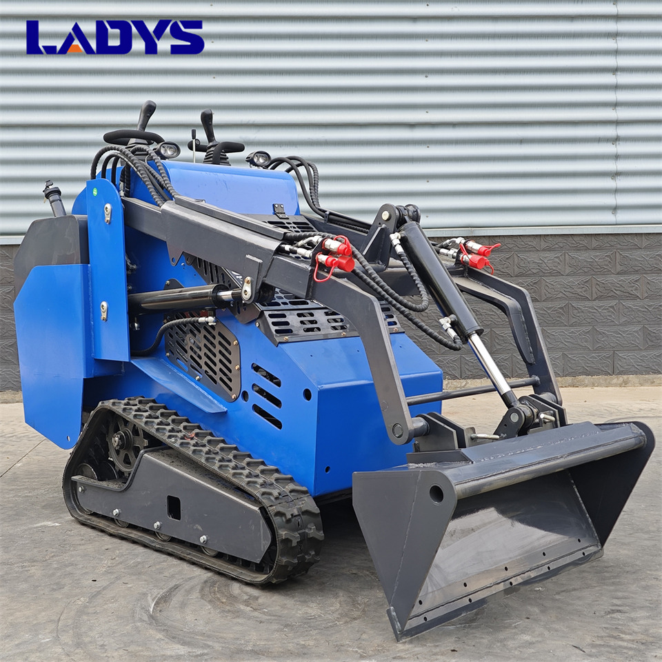 LADYS Free Shipping Mini Skid Steer Loader Compact Track Electric/Diesel Chinese Mini Skid Steer Loader For Sale With Mini Skid Steer Attachments 4 In 1 Bucket - Mini fadrom: foto 3 LADYS Free Shipping Mini Skid Steer Loader Compact Track Electric/Diesel Chinese Mini Skid Steer Loader For Sale With Mini Skid Steer Attachments 4 In 1 Bucket - Mini fadrom: foto 3