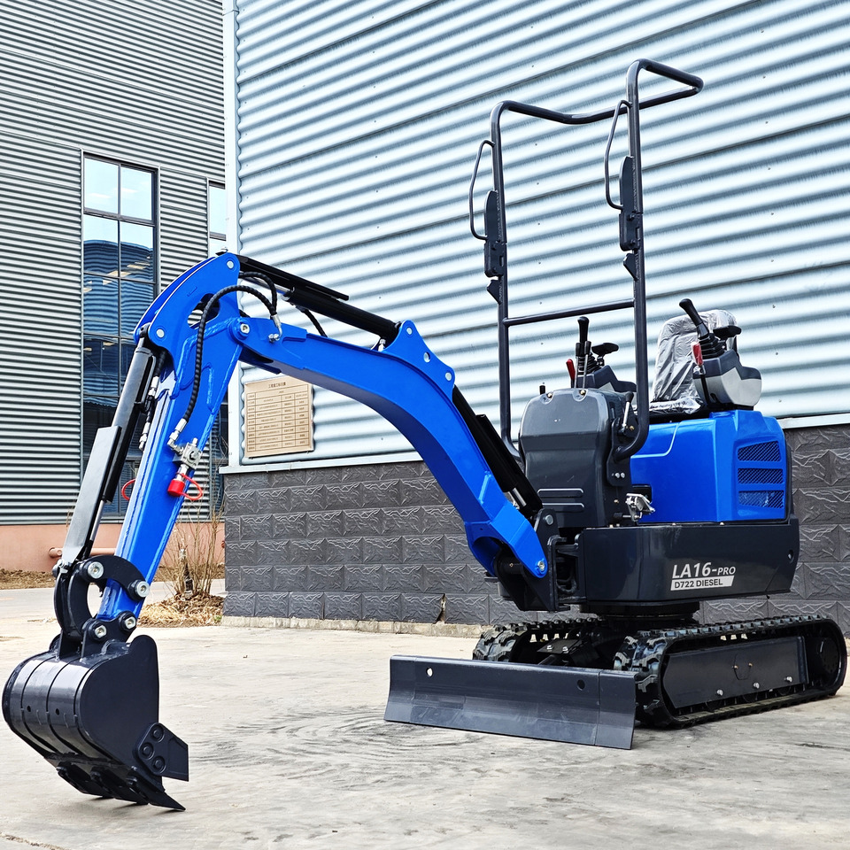 LEZUM LA16Pro Mini Excavator Digger Miniexcavadora EPA Kubota Engine Mini Excavator For Sale With Mini Excavator Attachment Set - Miniekskavator: foto 4 LEZUM LA16Pro Mini Excavator Digger Miniexcavadora EPA Kubota Engine Mini Excavator For Sale With Mini Excavator Attachment Set - Miniekskavator: foto 4