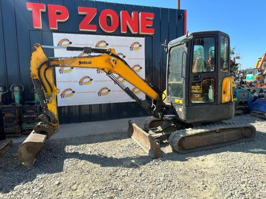 Bobcat E35 Cabine à 22500 € HT - Miniekskavator: foto 2 Bobcat E35 Cabine à 22500 € HT - Miniekskavator: foto 2