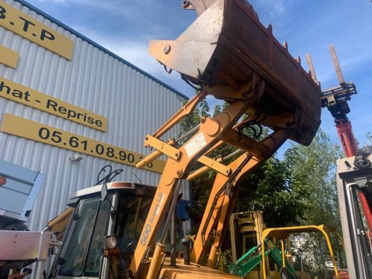 Case 580 SUPER LE Ride Control - Fadromë me shkarkim nga prapa: foto 5 Case 580 SUPER LE Ride Control - Fadromë me shkarkim nga prapa: foto 5